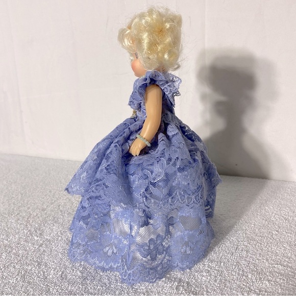 Vintage Handmade Toilet Paper Roll Cover Doll Decor - Picture 4 of 11